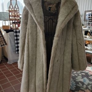 Terry Lewis Real Mink Coat, large